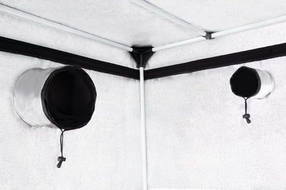 Kleine kweektent voor vegetatieve groeifase / Small grow tent for vegetative stage / Kleines Growzelt fur vegetative Phase