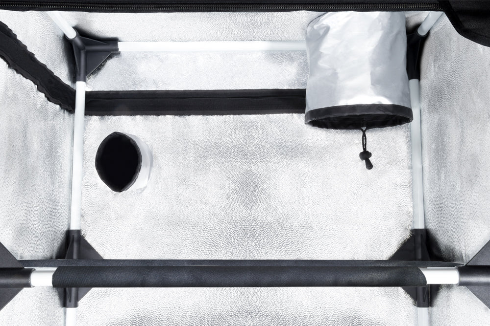 Garden HighPro verticale stek tent met rekken voor trays / vertical propagation tent with shelves for seedling trays / vertikales Vermehrungszelt mit Regalen für Anzuchtschalen